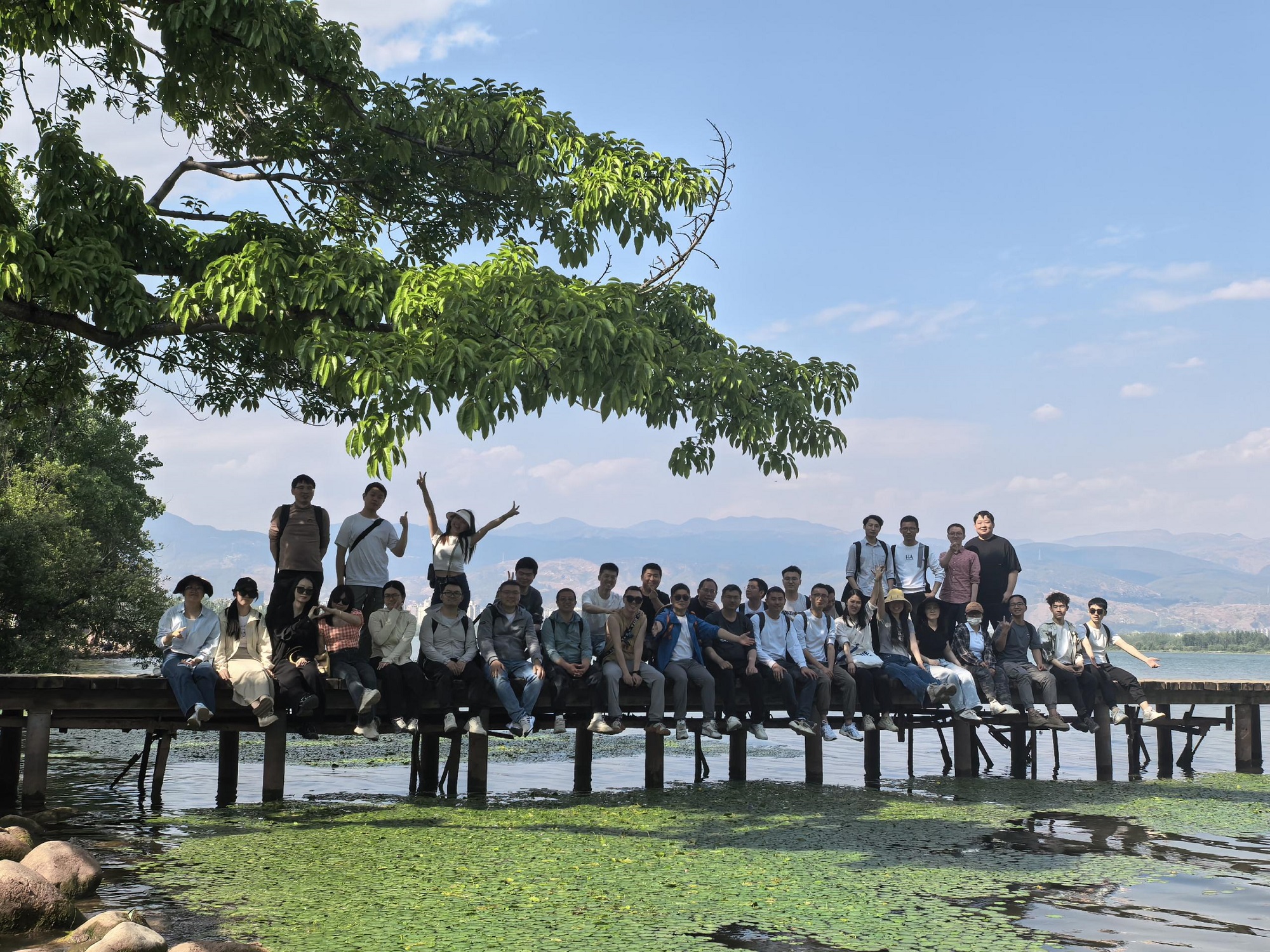 西昌-研究院-黄总部门-1 西昌-研究院-黄总部门-1